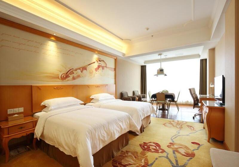 Vienna International Hotel Guangzhou Changlong Qifu Xincun