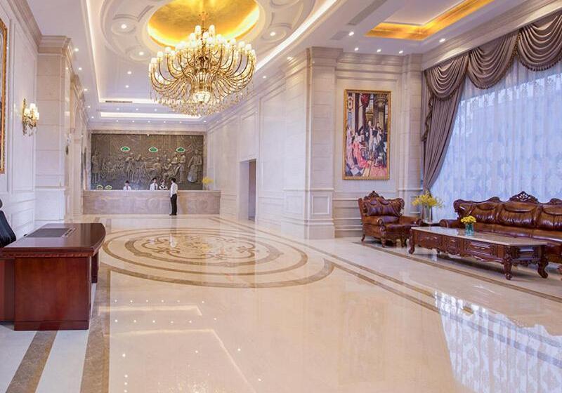 Vienna International Hotel Guangzhou Changlong Qifu Xincun