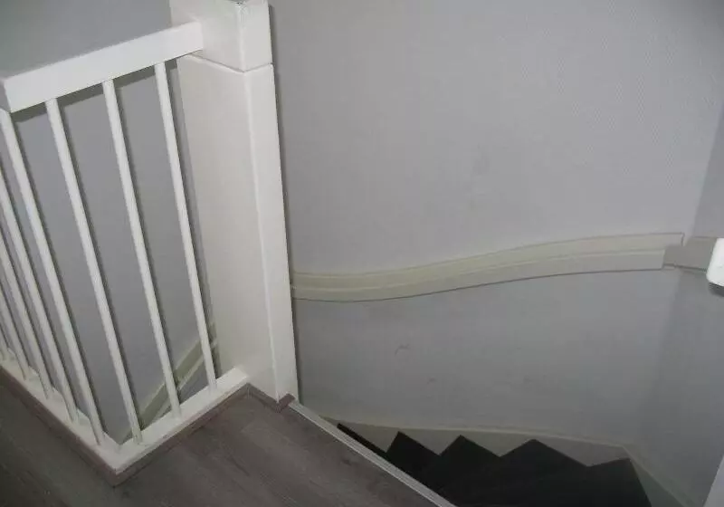 ユースホステル Guest House Amsterdam