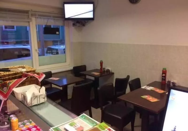 ユースホステル Guest House Amsterdam