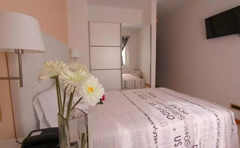 هتل Morenos Boutique