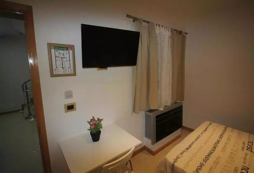 هتل Morenos Boutique