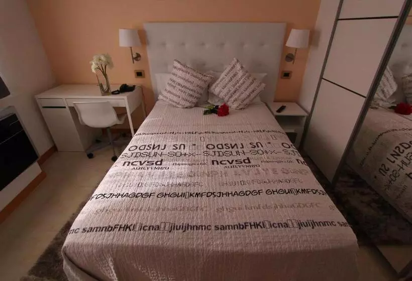 هتل Morenos Boutique