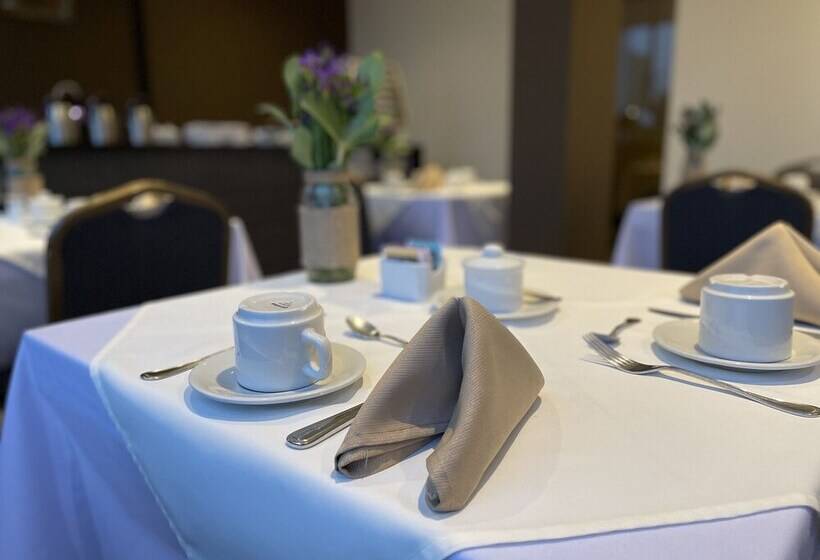 Rado Hotel Santa María