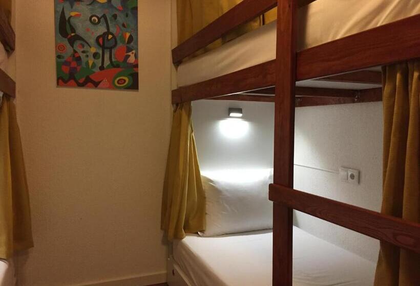 ユースホステル Art 4 You Cascais Suites