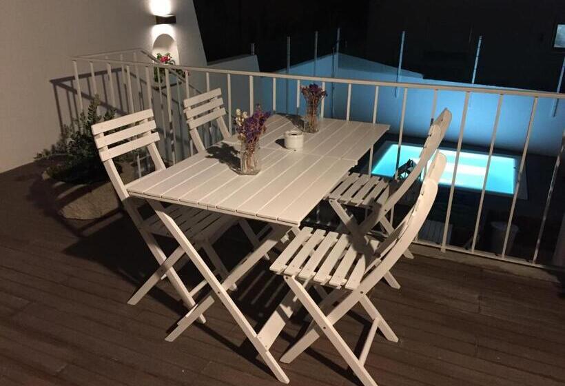 ユースホステル Art 4 You Cascais Suites