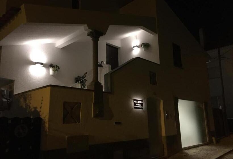 ユースホステル Art 4 You Cascais Suites