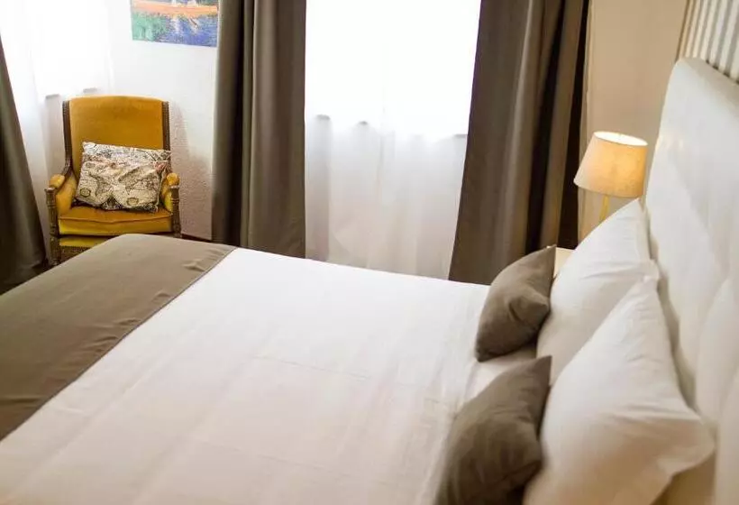 ユースホステル Art 4 You Cascais Suites