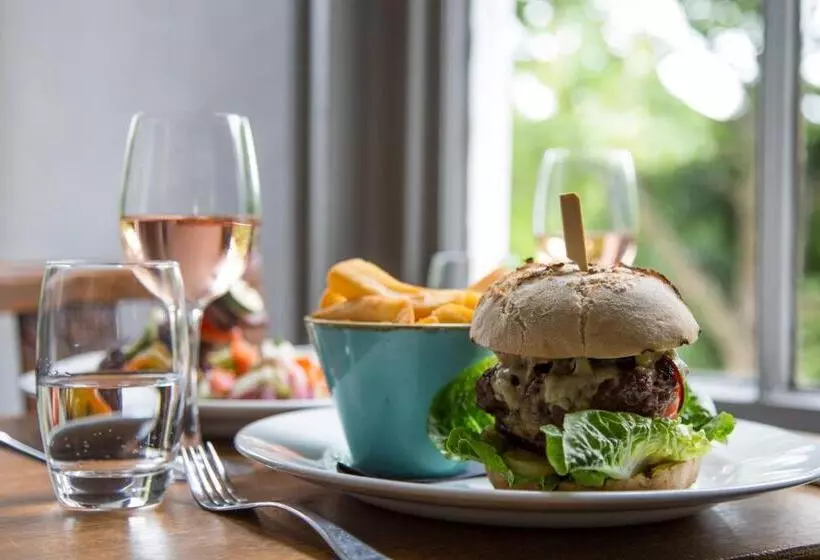 ベッドアンドブレックファースト Mount Edgcumbe