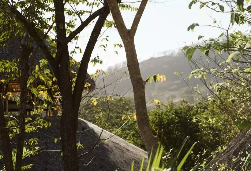 Dreamsea Surf Resort Nicaragua