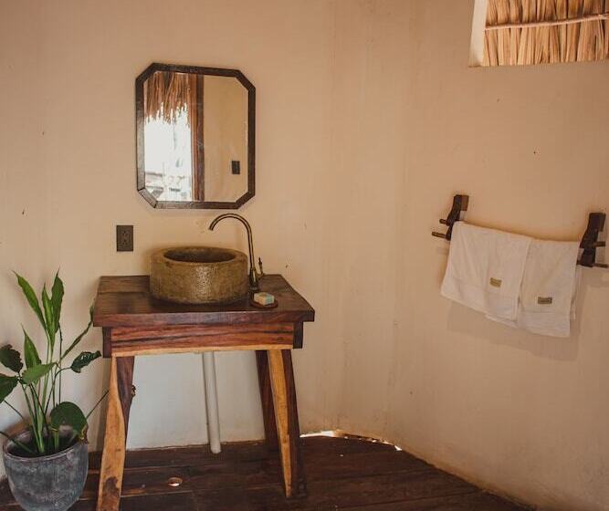 Dreamsea Surf Resort Nicaragua