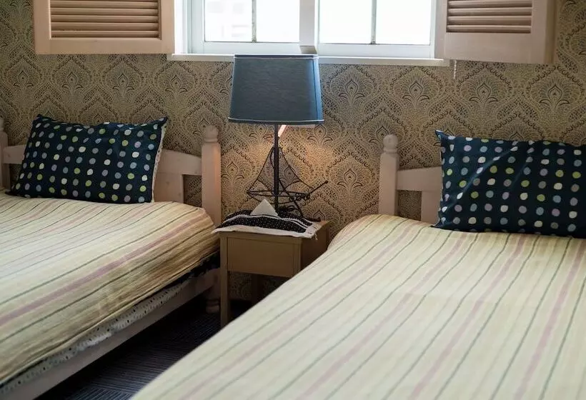 Hotelli Auberge Bonne Chere Raout