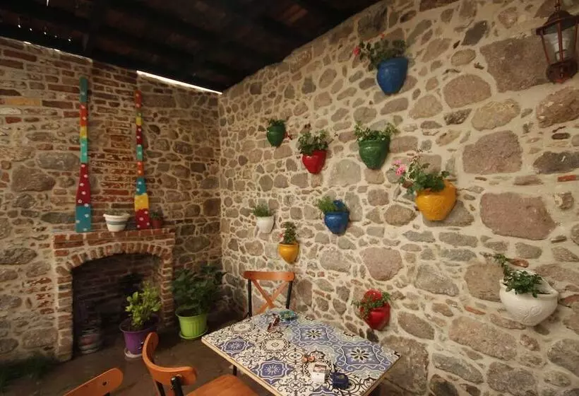 Hotelli Bergama Tas Konak