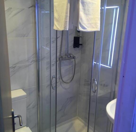 Mojitos Group Hotel Blackpool