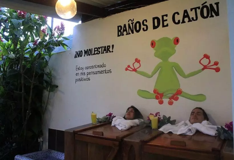 هتل Hostal Inti Luna