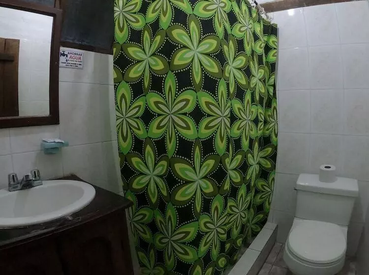 هتل Hostal Inti Luna