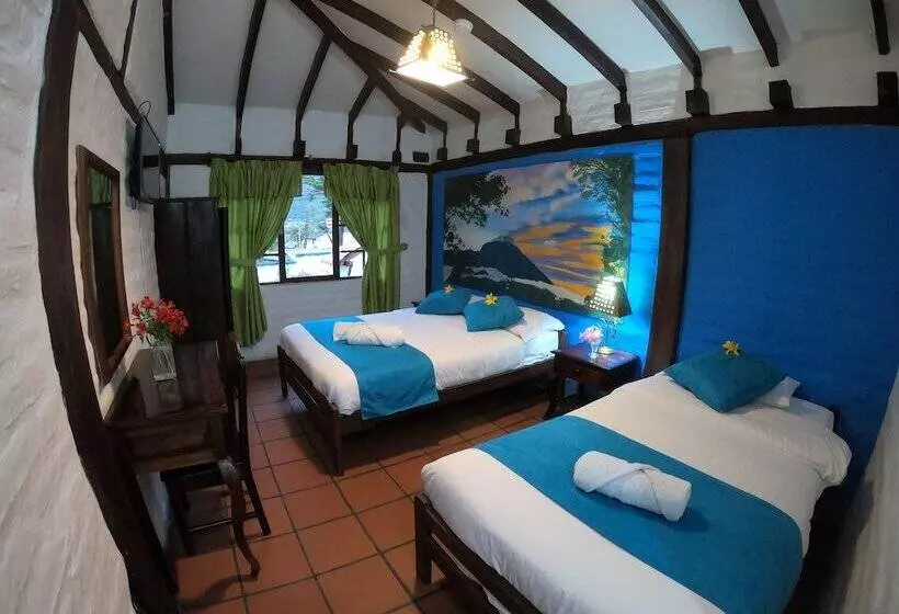 هتل Hostal Inti Luna