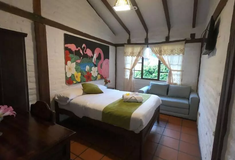 هتل Hostal Inti Luna