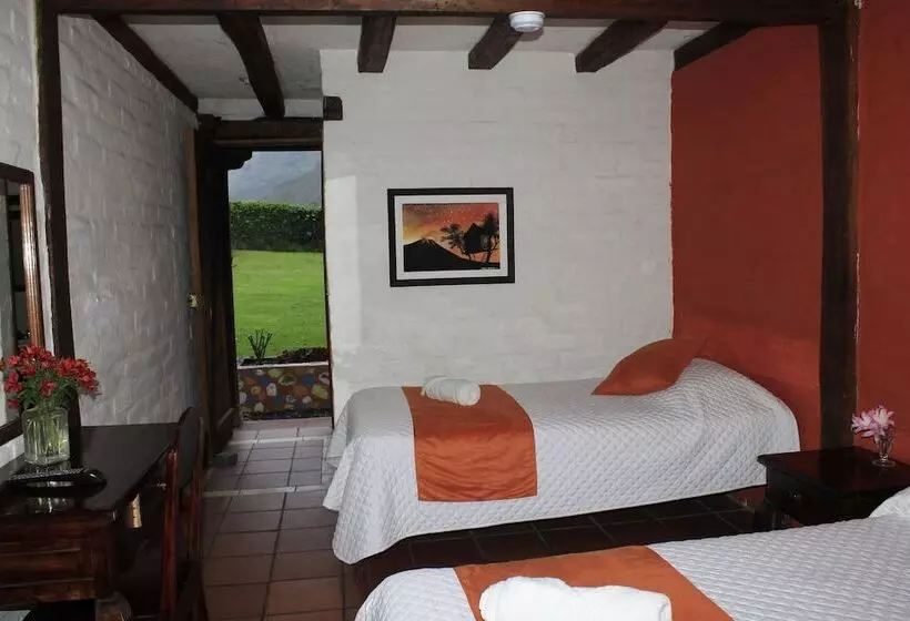 هتل Hostal Inti Luna
