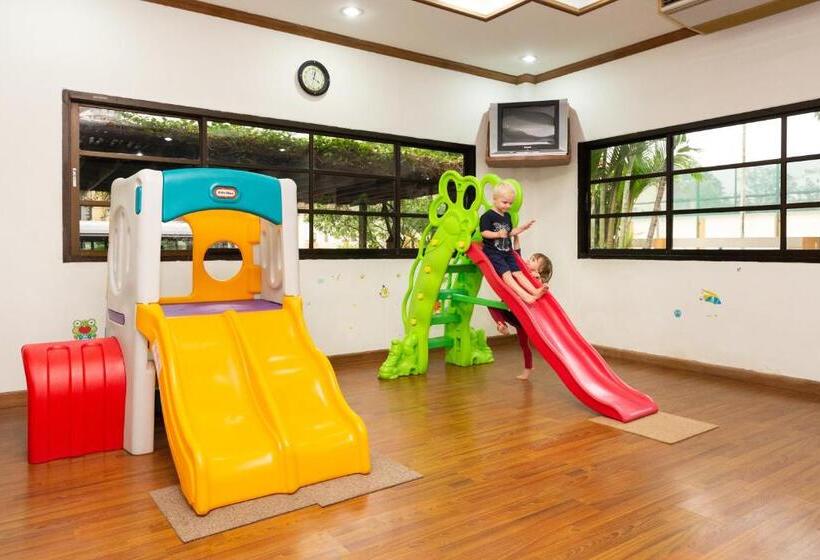 هتل Oriental Palace