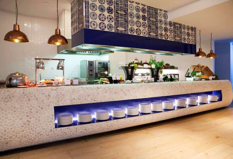 هتل Royal Hideaway Corales Beach Adults Only