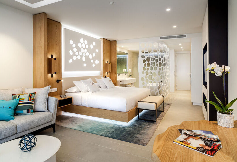 هتل Royal Hideaway Corales Beach Adults Only