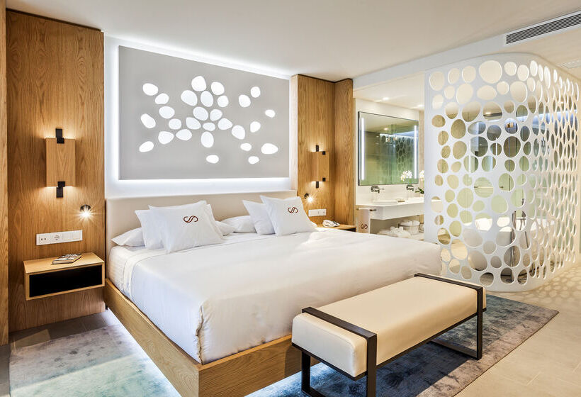 هتل Royal Hideaway Corales Beach Adults Only