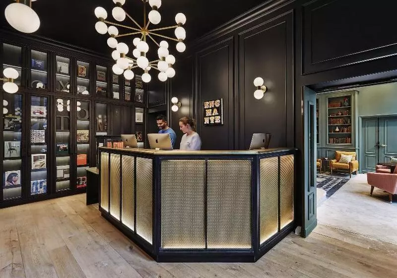 ホテル The Hoxton  Paris