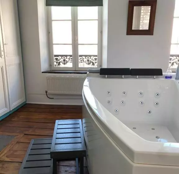 Aamiaismajoitus (B&B) Chambres D Hôtes Au Coin Du Spa
