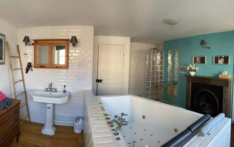 Aamiaismajoitus (B&B) Chambres D Hôtes Au Coin Du Spa