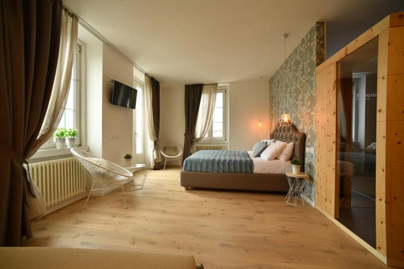 تختخواب و صبحانه Lainez Rooms & Suites