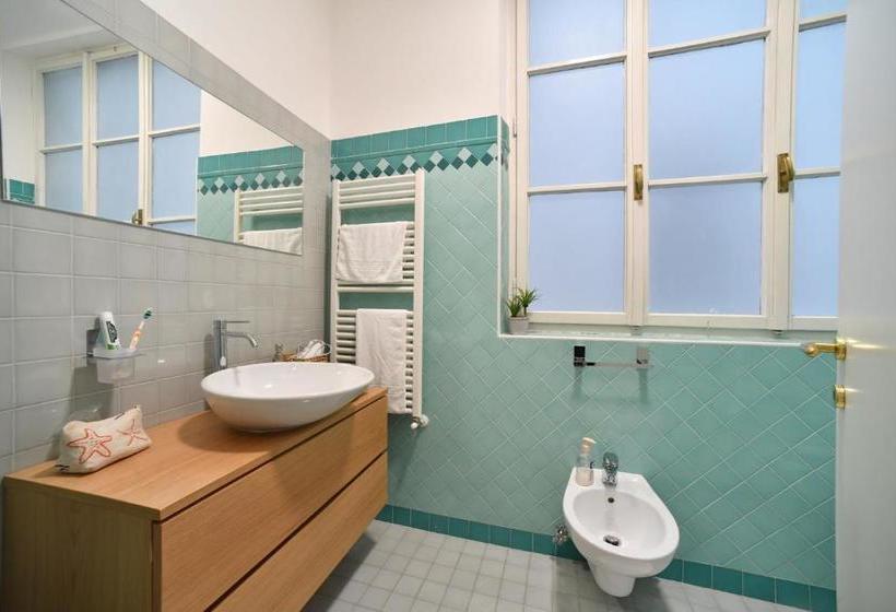 تختخواب و صبحانه Lainez Rooms & Suites