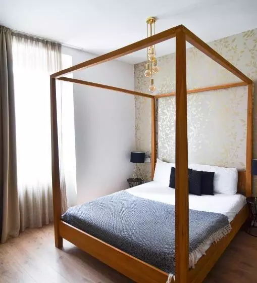 تختخواب و صبحانه Lainez Rooms & Suites