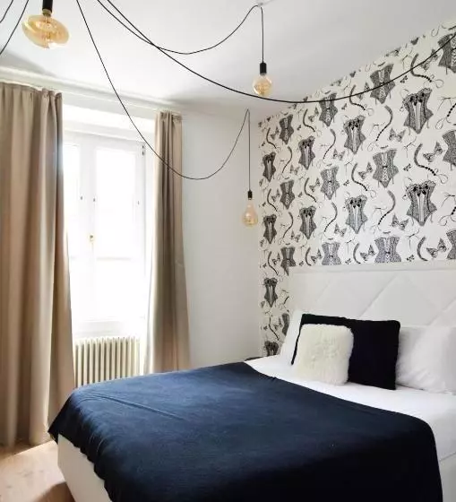 تختخواب و صبحانه Lainez Rooms & Suites