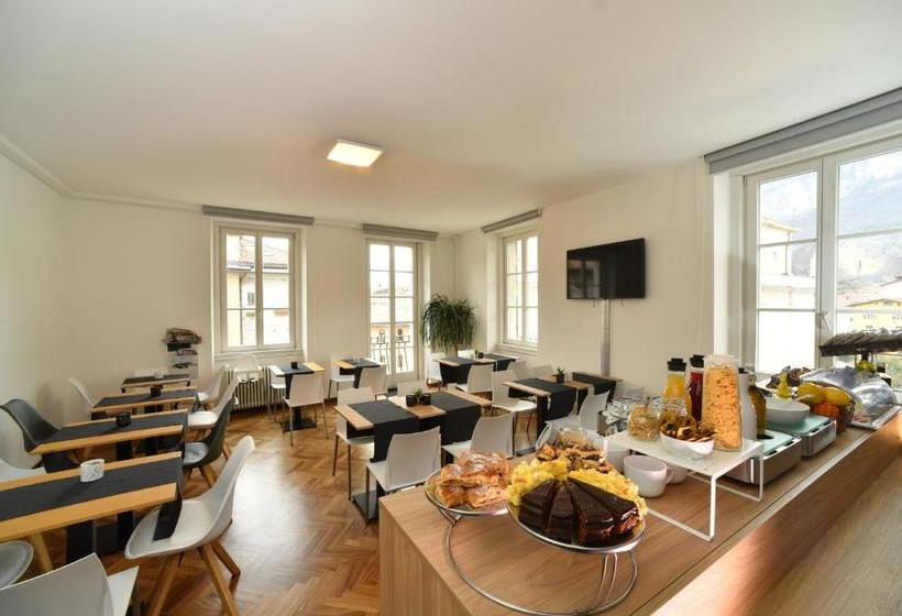 تختخواب و صبحانه Lainez Rooms & Suites