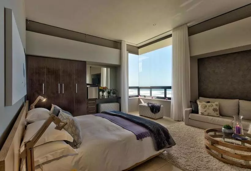 Aamiaismajoitus (B&B) Oceans Wilderness