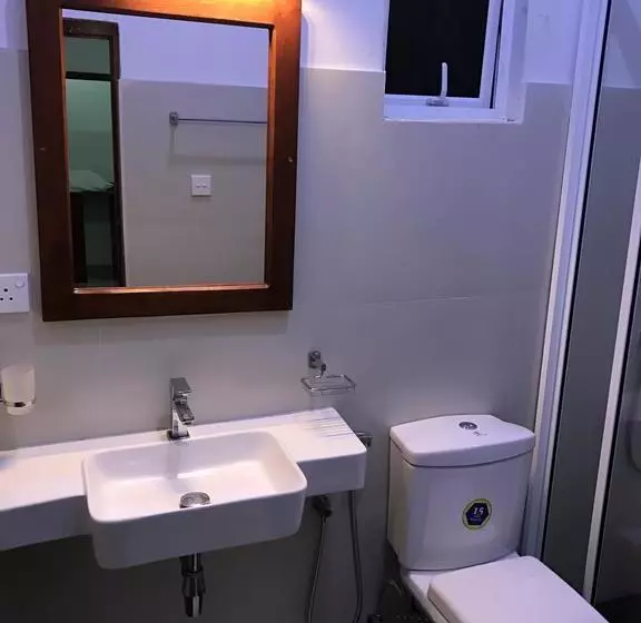 هتل Bliss Apartment Hikkaduwa