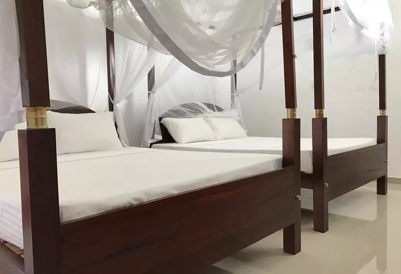 هتل Bliss Apartment Hikkaduwa