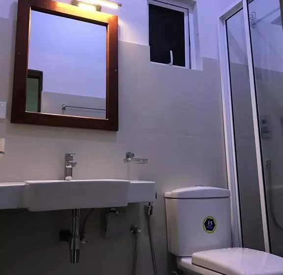 هتل Bliss Apartment Hikkaduwa