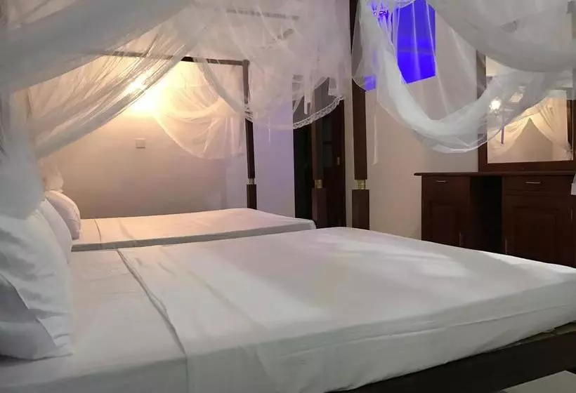 هتل Bliss Apartment Hikkaduwa