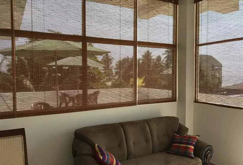 هتل Bliss Apartment Hikkaduwa
