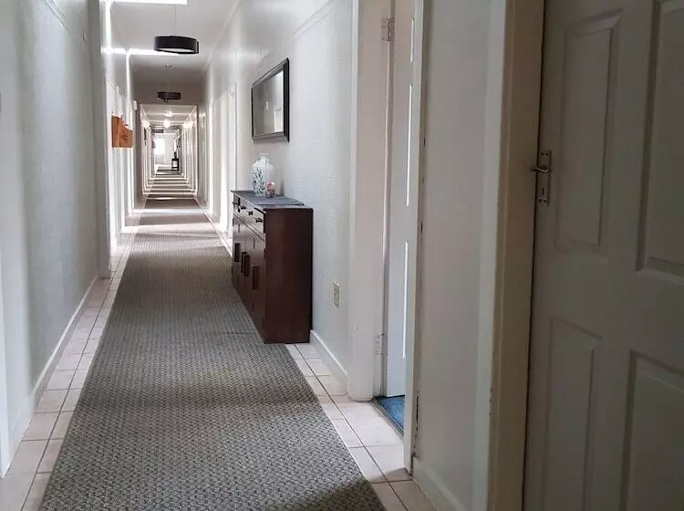 ホテル Colesberg Lodge