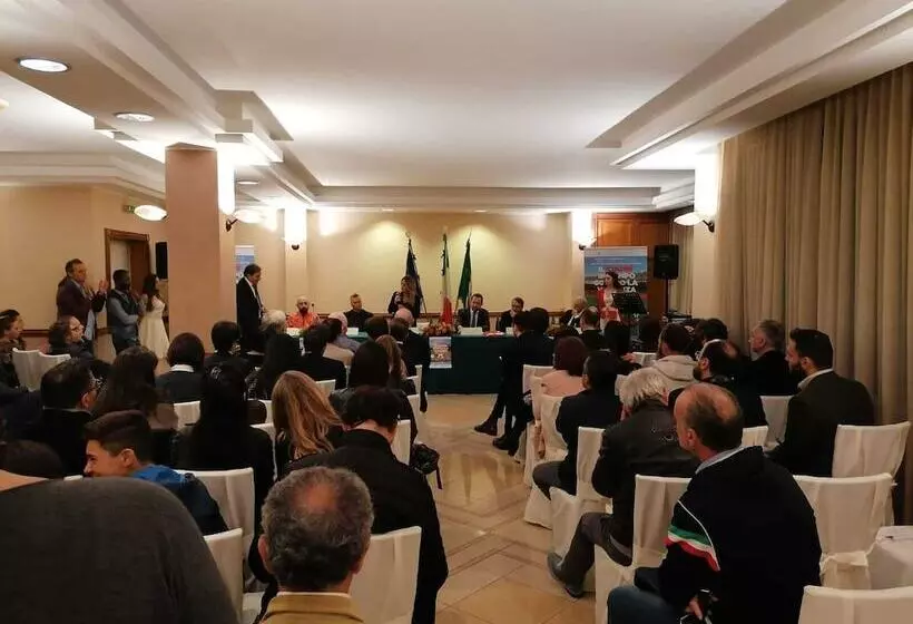 Hotelli Giardino Degli Aranci