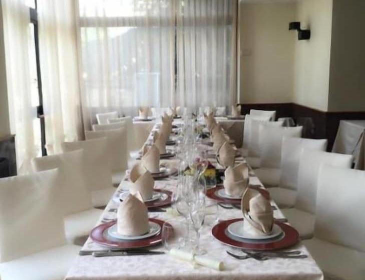 Отель Giardino Degli Aranci