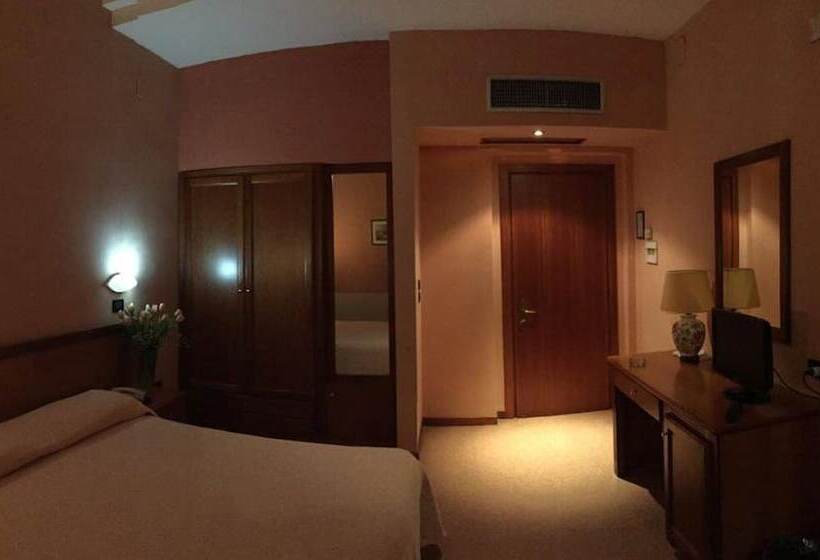 Отель Giardino Degli Aranci