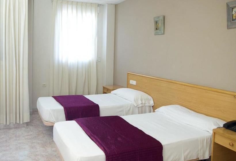 Отель Hostal Bonavista