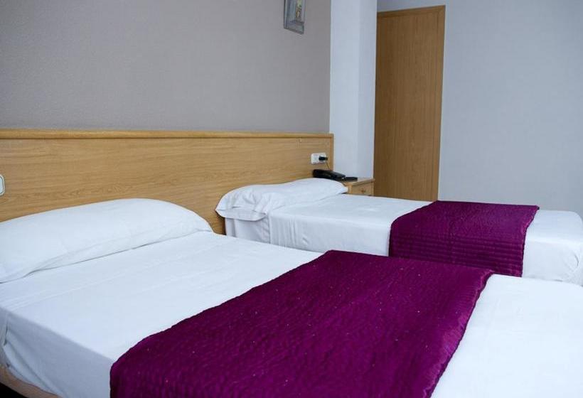 Отель Hostal Bonavista