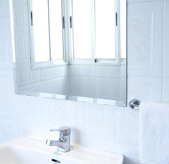 Отель Hostal Bonavista