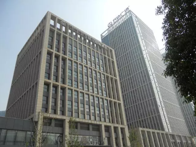 هتل Metropolo, Wuhan, Jingkai Wanda Sports Center Subway Station