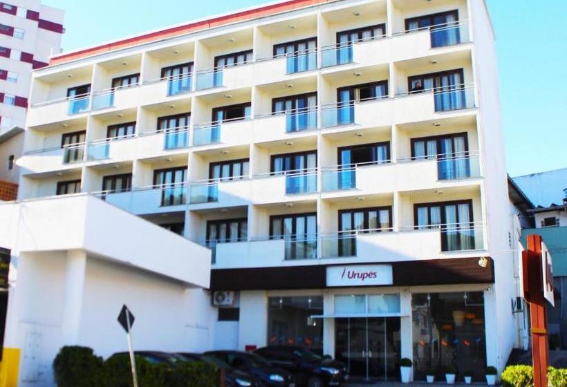 فندق Urupes